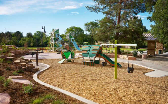 Congress Park: Playground and Walks